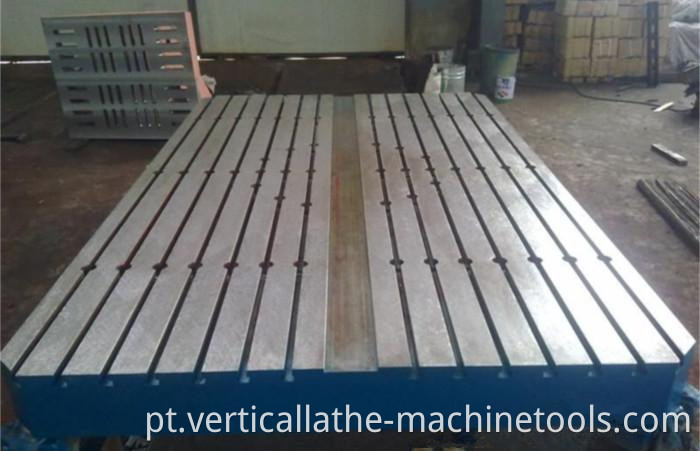 Iron surface plate